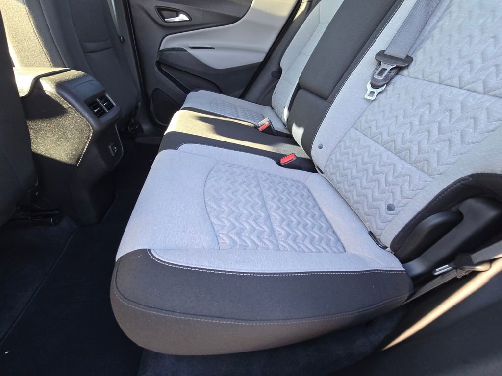 2022 Chevrolet Equinox LS photo 11