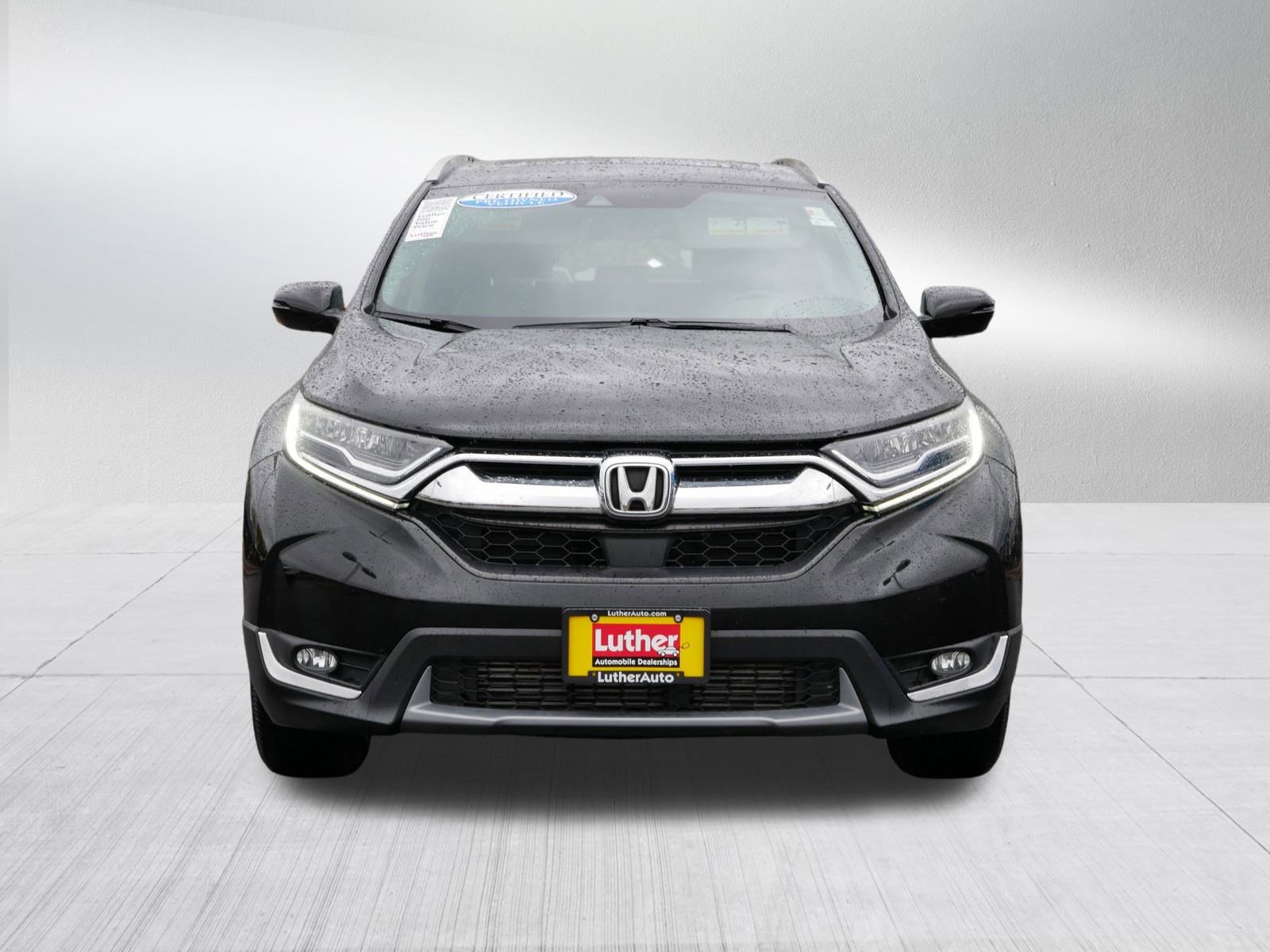 2017 Honda CR-V Touring photo 2