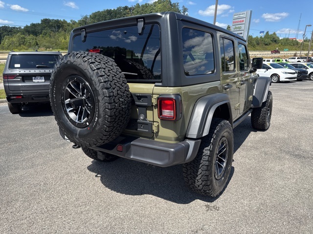 2025 Jeep Wrangler Willys photo 3