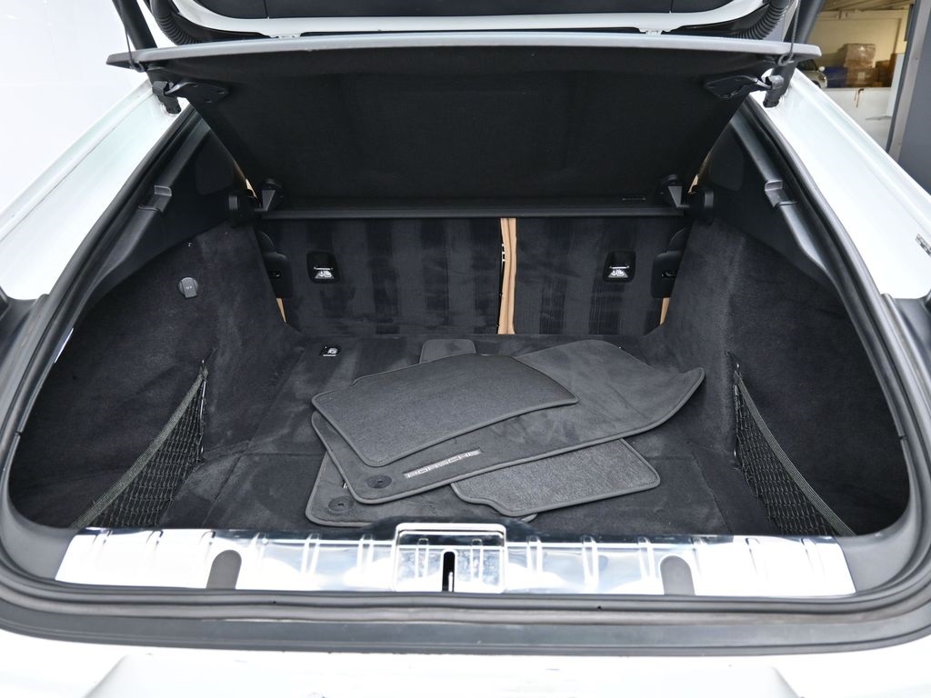 2019 Porsche Panamera Base photo 7