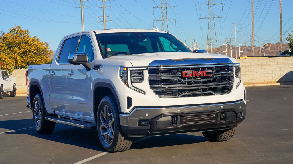 2026 Gmc Sierra 1500 SLT photo 3