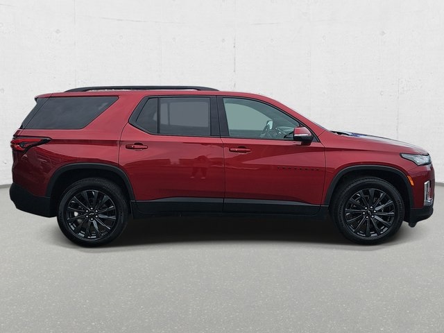 2023 Chevrolet Traverse RS photo 2