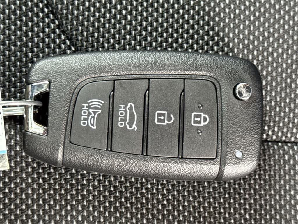 2025 Hyundai Elantra SE photo 27