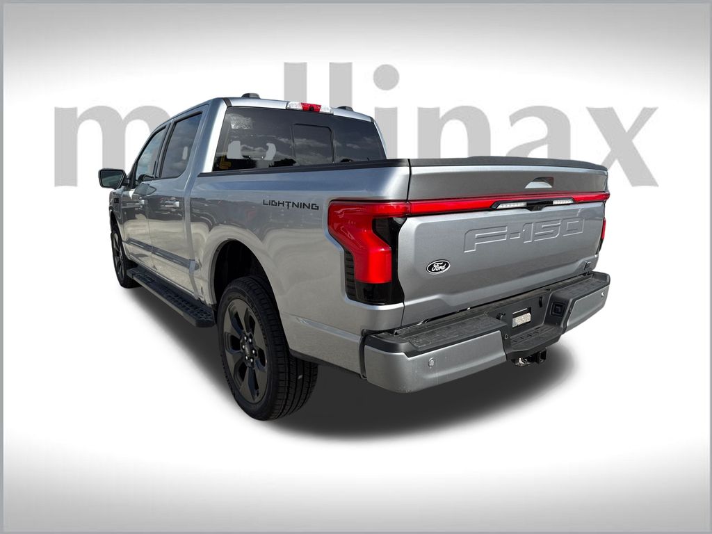 2025 Ford F-150 Lightning Platinum photo 2
