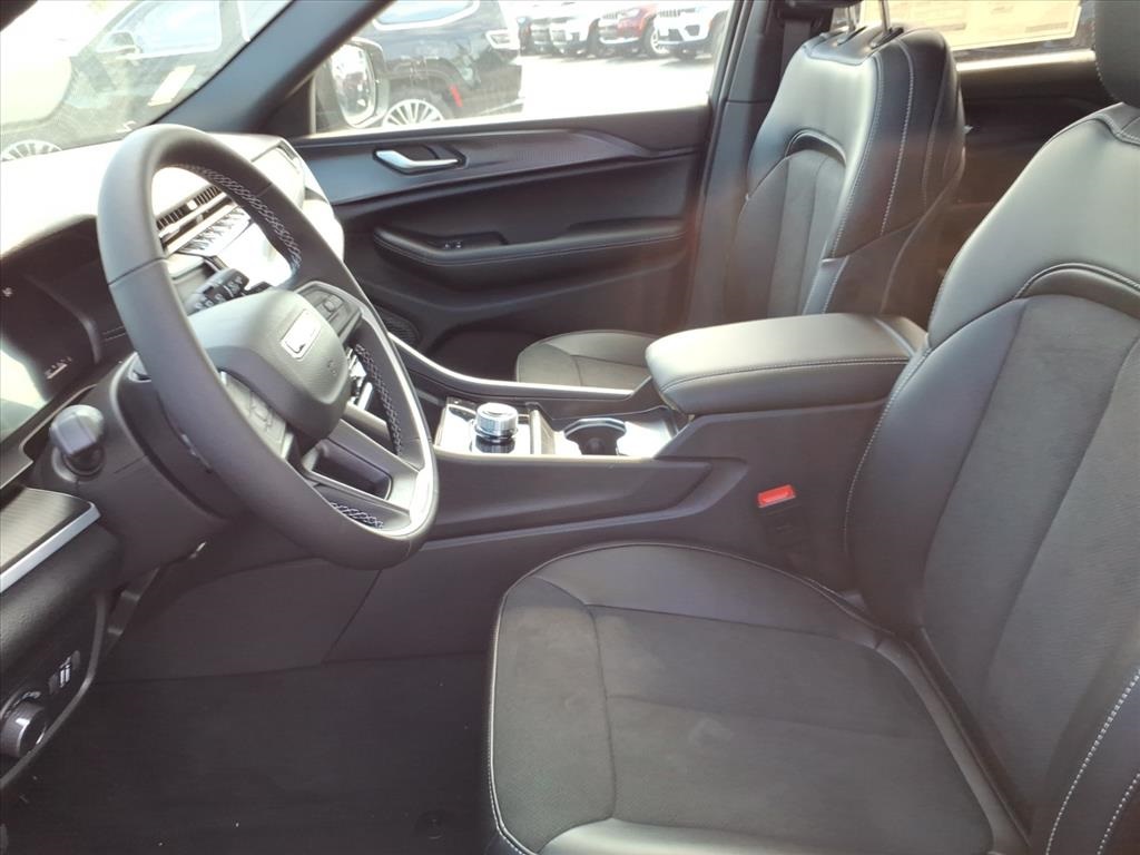 2025 Jeep Grand Cherokee Altitude X photo 6
