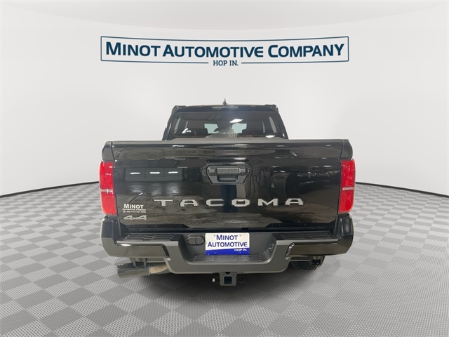 2025 Toyota Tacoma TRD Off-Road photo 4