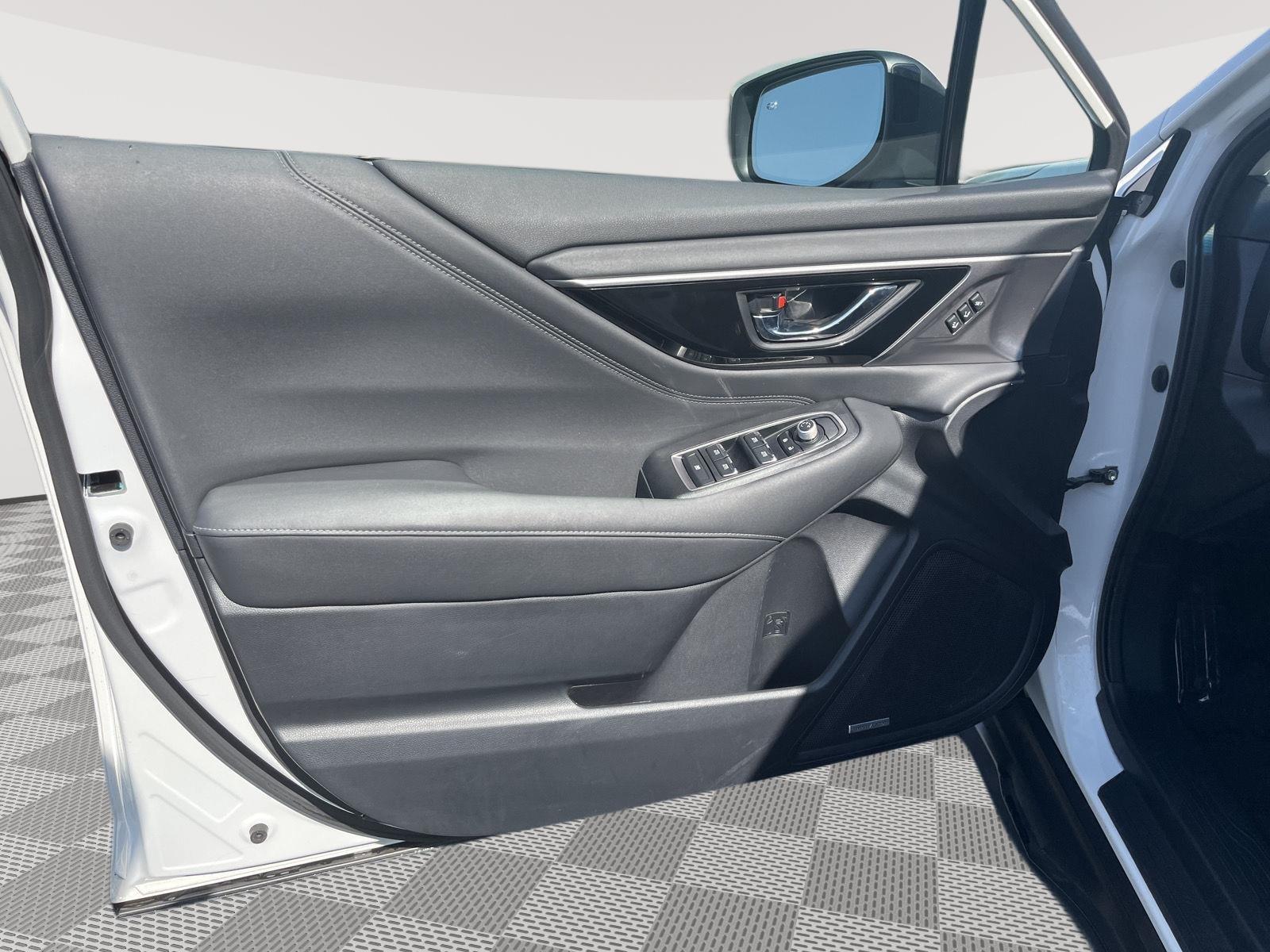 2021 Subaru Outback Limited XT photo 10