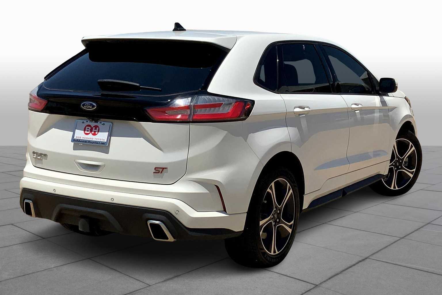 2020 Ford Edge ST photo 12