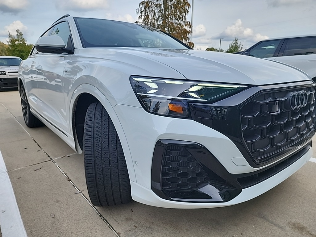 2025 Audi Q8 55 Prestige photo 2