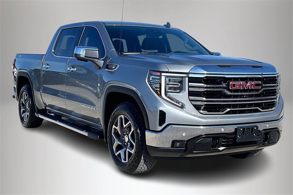 2026 GMC Sierra 1500 SLT's photo