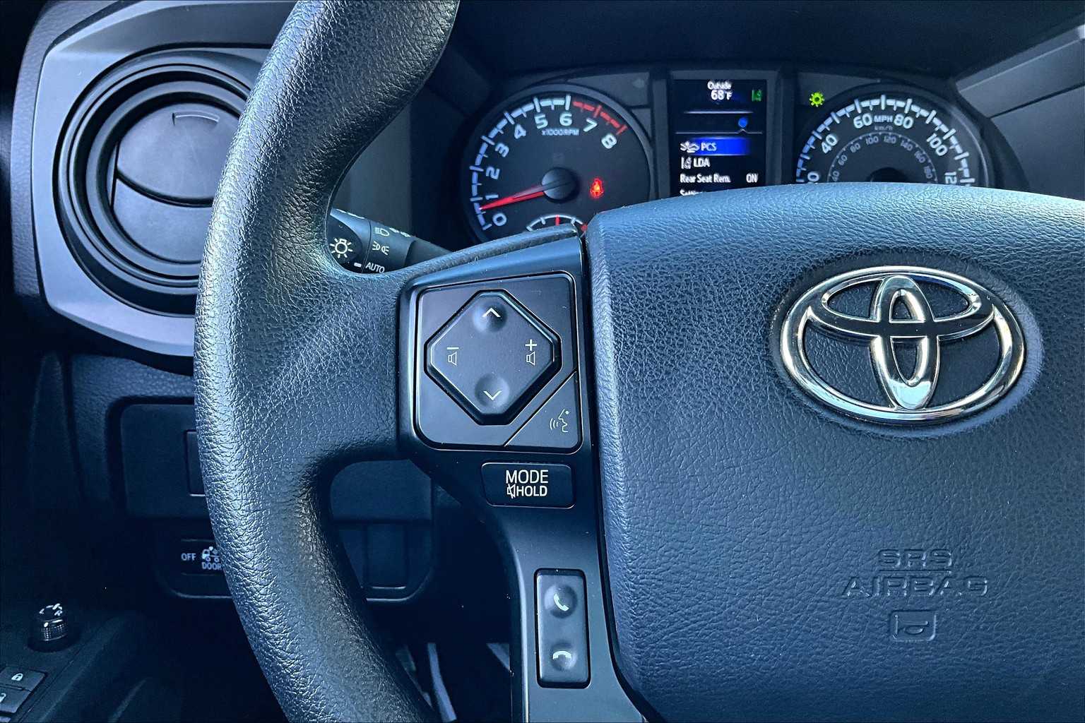 2023 Toyota Tacoma SR 4x4 photo 22