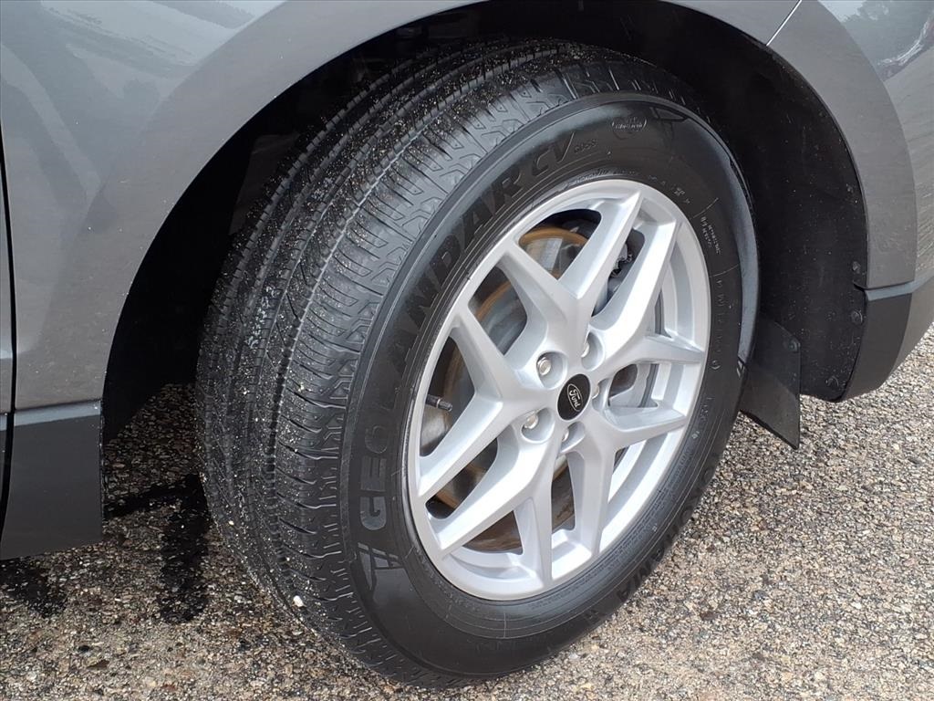 2024 Ford Edge SEL photo 4