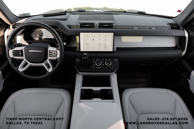 2025 Land Rover Defender 110 S photo 14