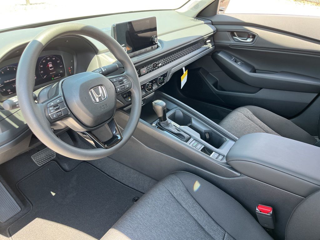 2025 Honda Accord SE photo 8