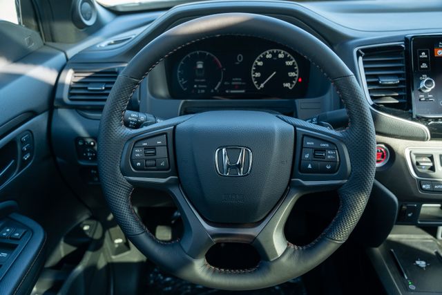 2025 Honda Ridgeline TrailSport photo 11