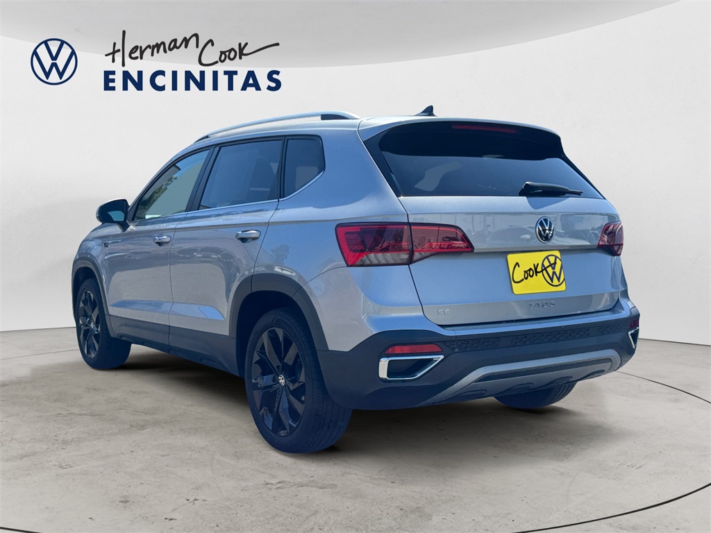 2024 Volkswagen Taos SE photo 2