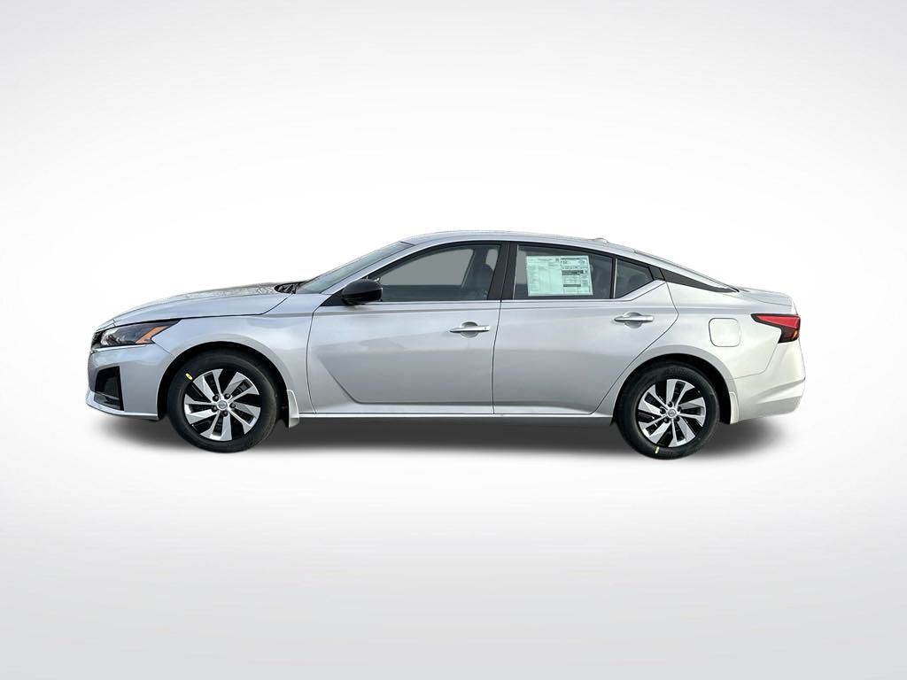 2025 Nissan Altima 2.5 S photo 3