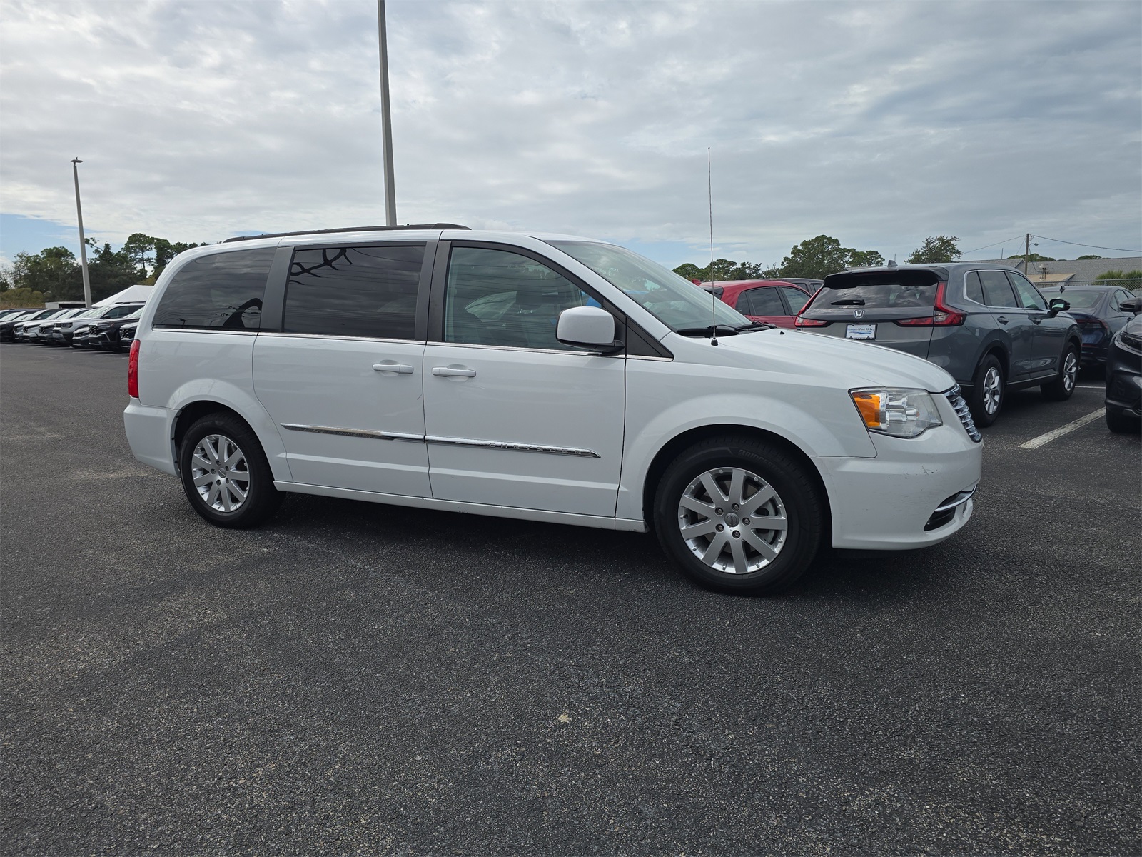 Used 2016 Chrysler Town & Country Touring with VIN 2C4RC1BG8GR292897 for sale in Port Richey, FL