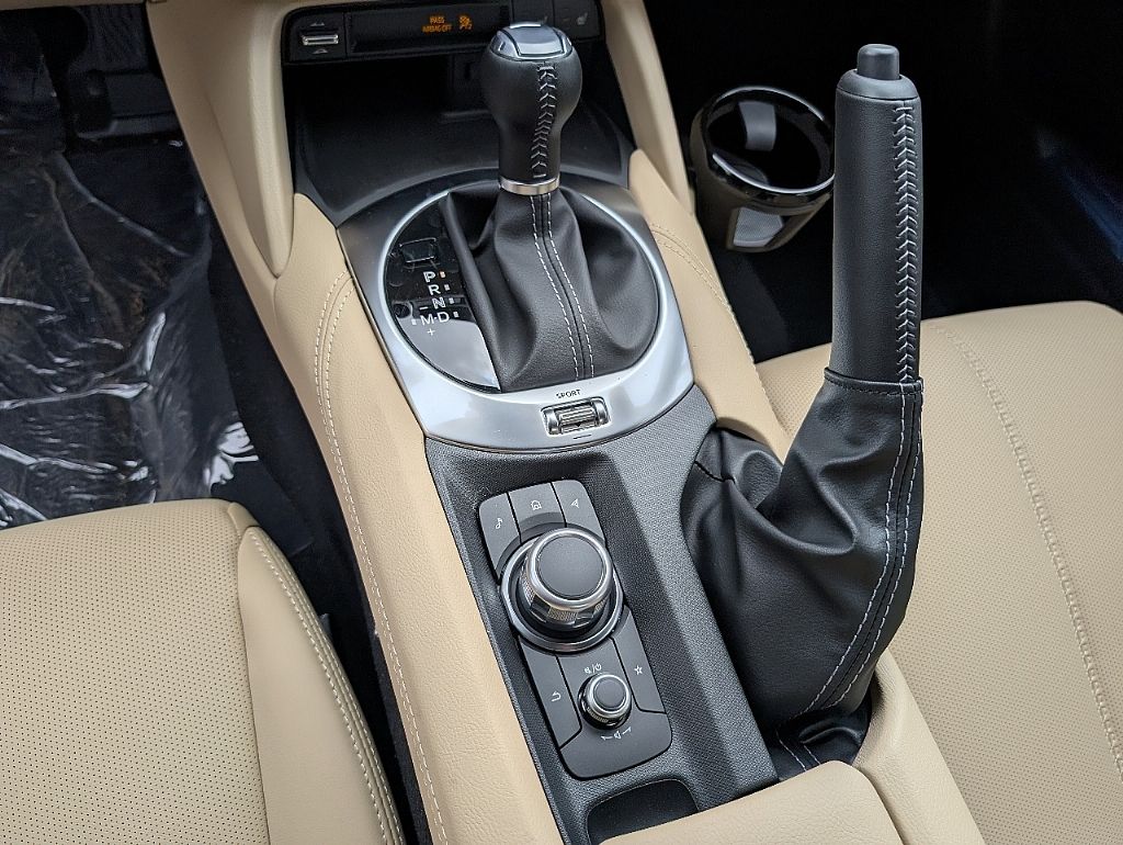 2025 Mazda MX-5 Miata Miata RF Grand Touring photo 20