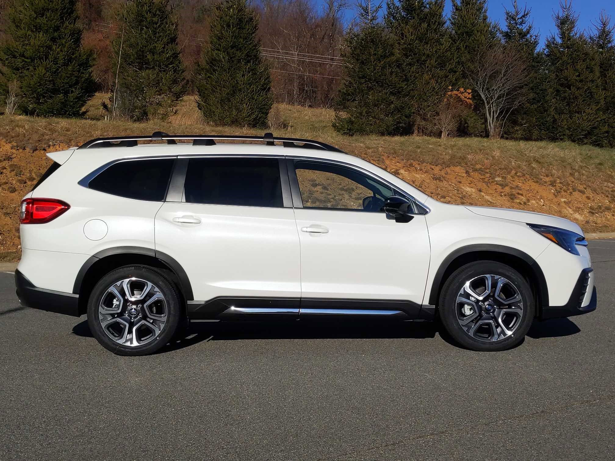 New 2024 Subaru ASCENT Limited 8 Passenger (Tech. Pkg) SUV in Boone