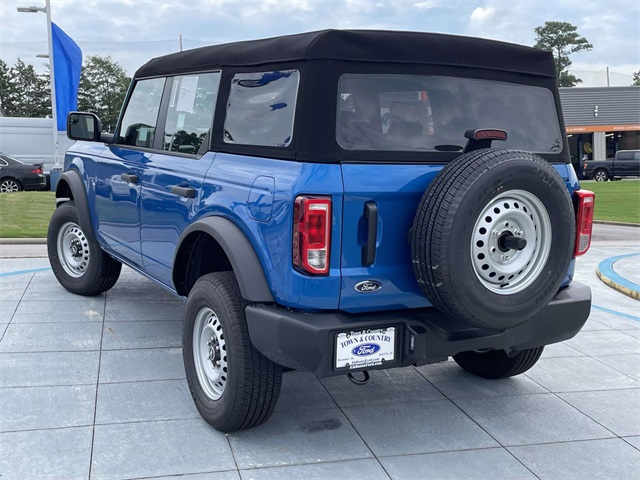 2025 Ford Bronco Base photo 3