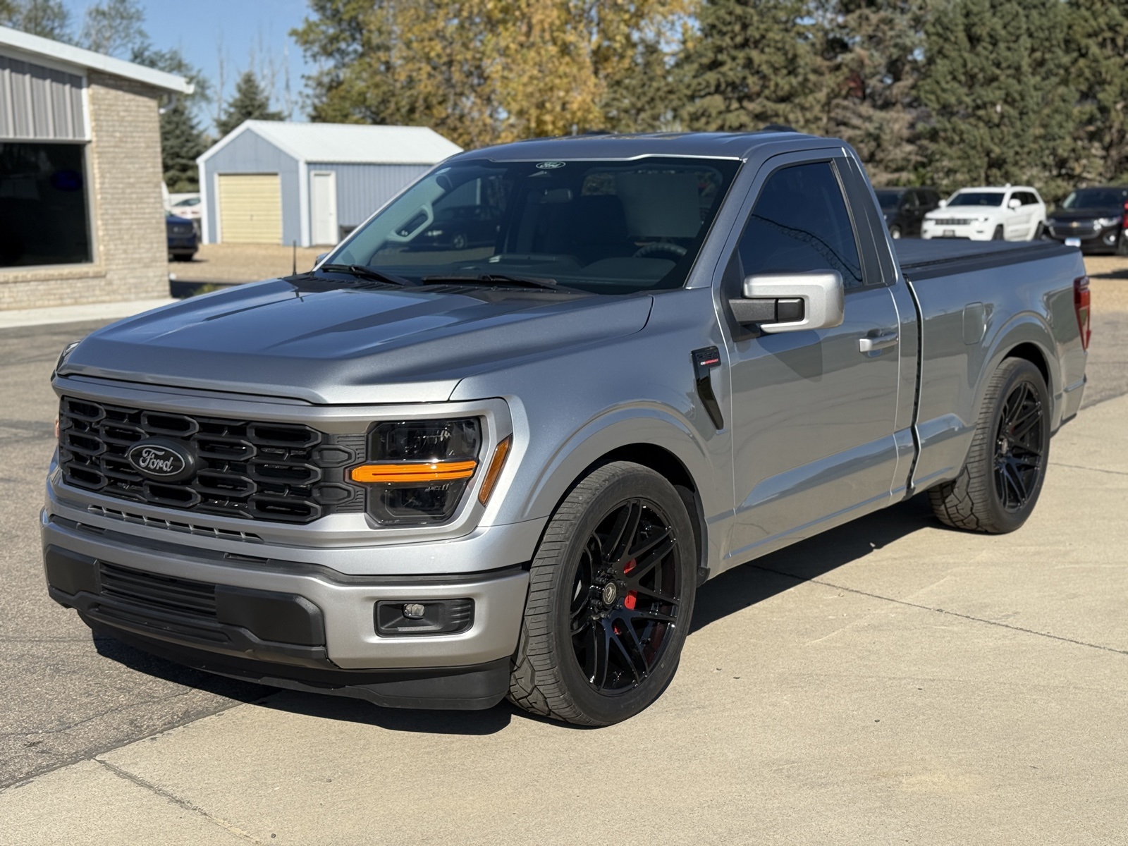 2025 Ford F-150 XL photo 2