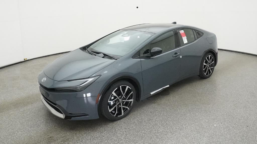 2026 Toyota Prius XSE's photo