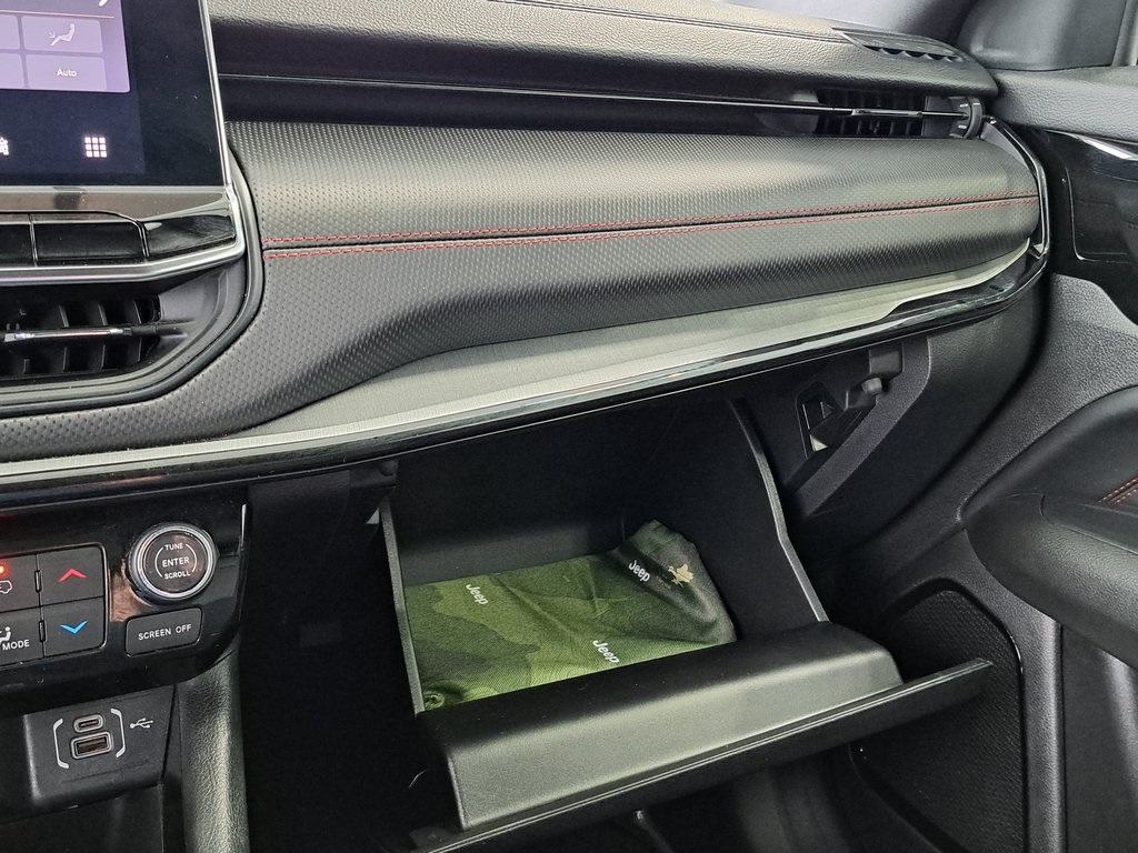 2024 Jeep Compass Trailhawk photo 14