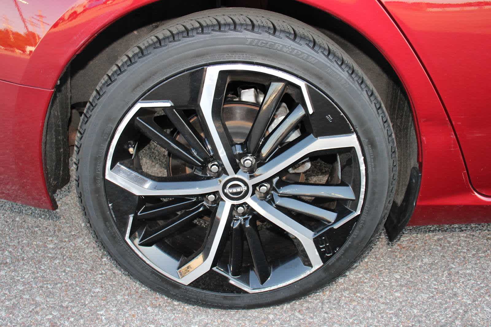 2024 Nissan Altima 2.5 SR photo 10