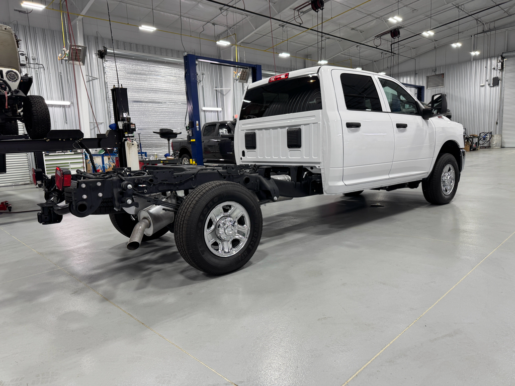 2025 Ram 3500 Tradesman photo 9