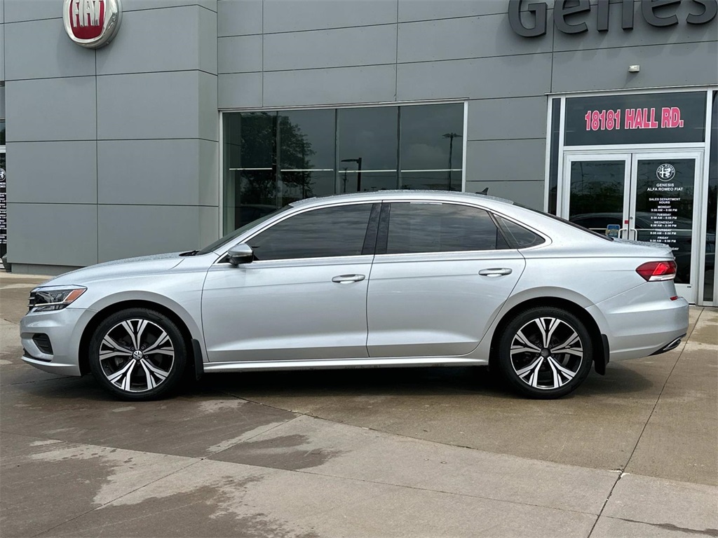 Used 2021 Volkswagen Passat SE with VIN 1VWSA7A36MC010914 for sale in Macomb, MI