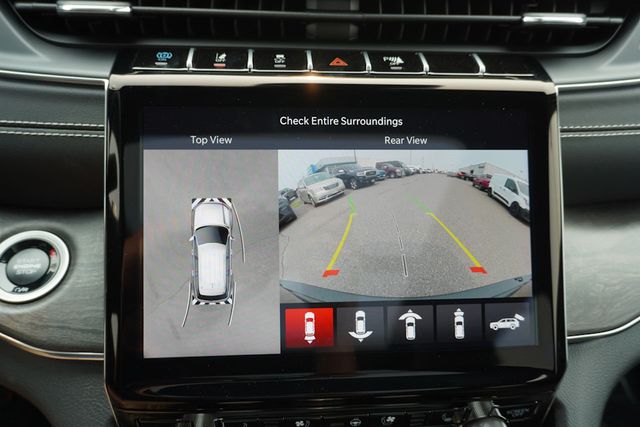 2024 Jeep Grand Cherokee Overland 4xe photo 39