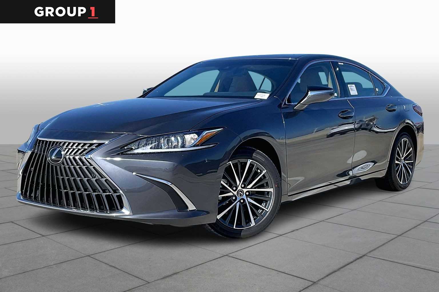2025 Lexus ES 350's photo