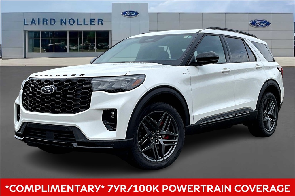 2025 Ford Explorer ST-LINE's photo