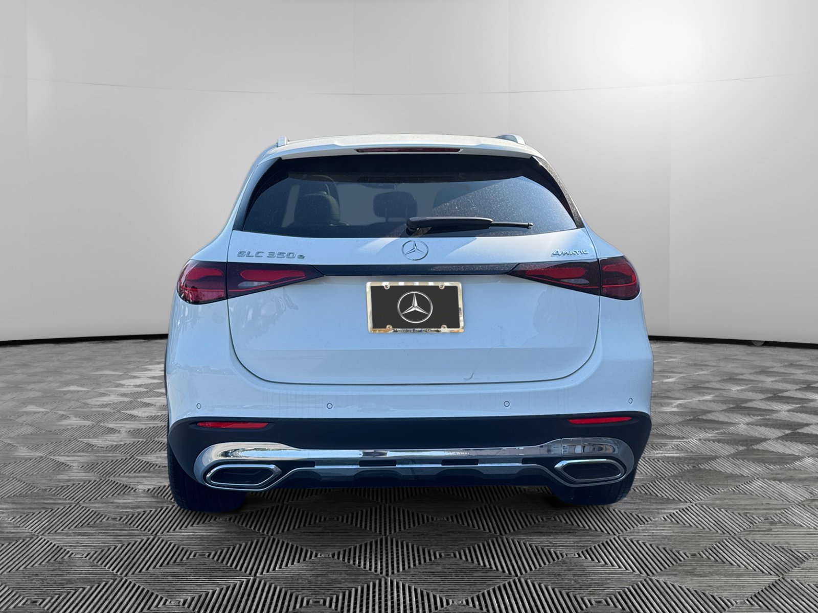 2026 Mercedes Benz GLC 350e 4MATIC photo 4