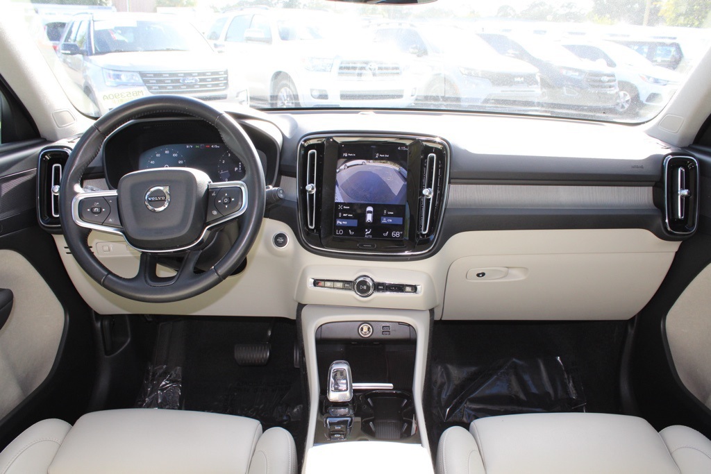 2021 Volvo XC40 T5 AWD Inscription photo 29