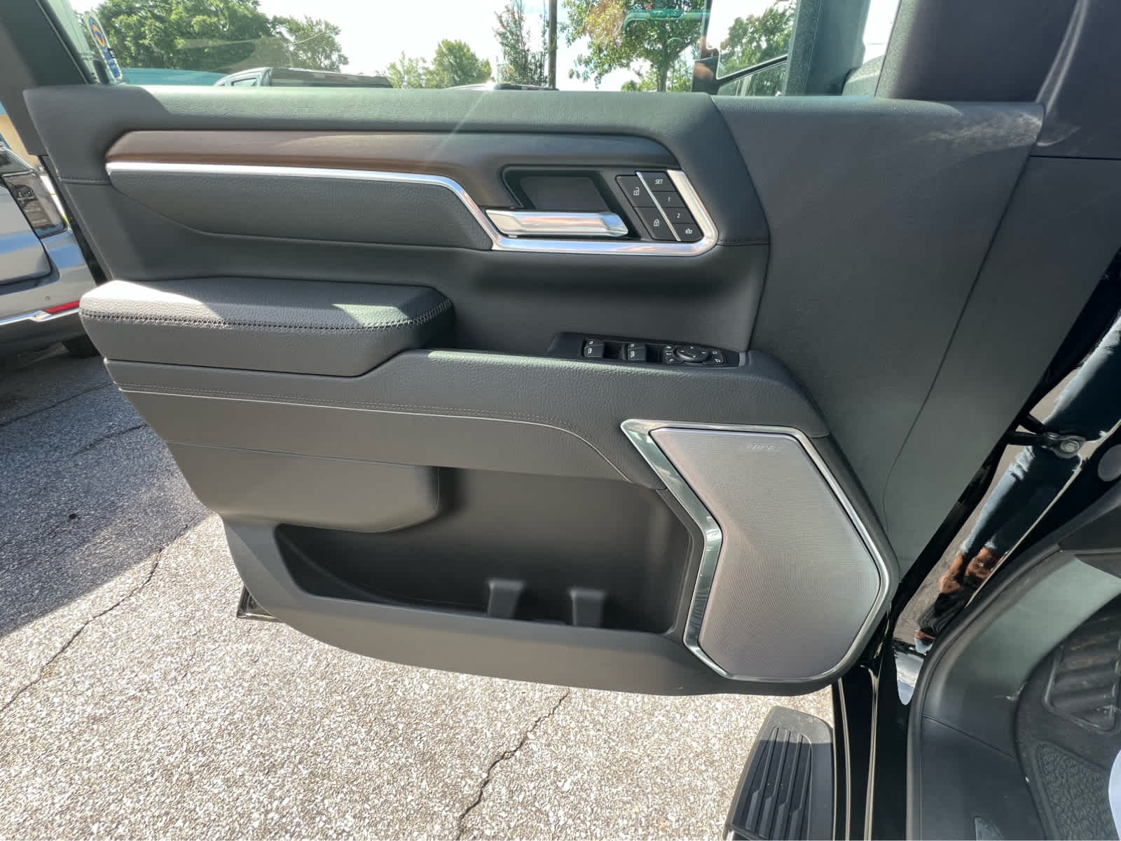 2025 Gmc Sierra HD Denali photo 12