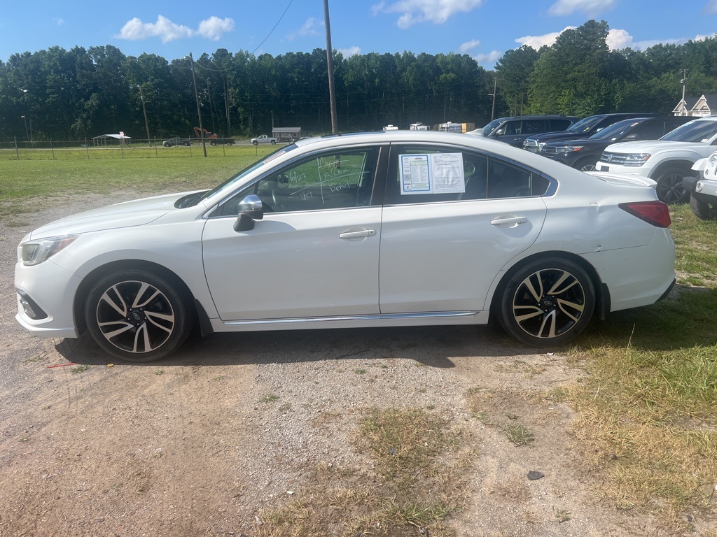 2018 Subaru Legacy 2.5i photo 2
