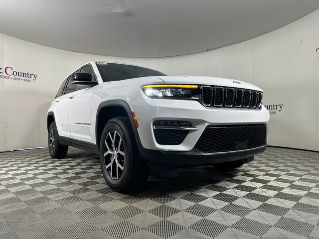 2025 Jeep Grand Cherokee Limited photo 12