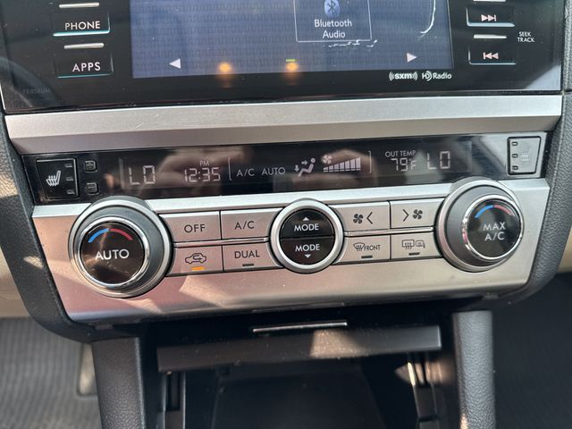 2017 Subaru Outback 2.5i Premium photo 7