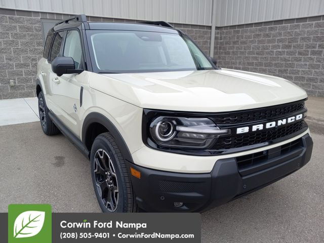 2025 Ford Bronco Sport Outer Banks's photo