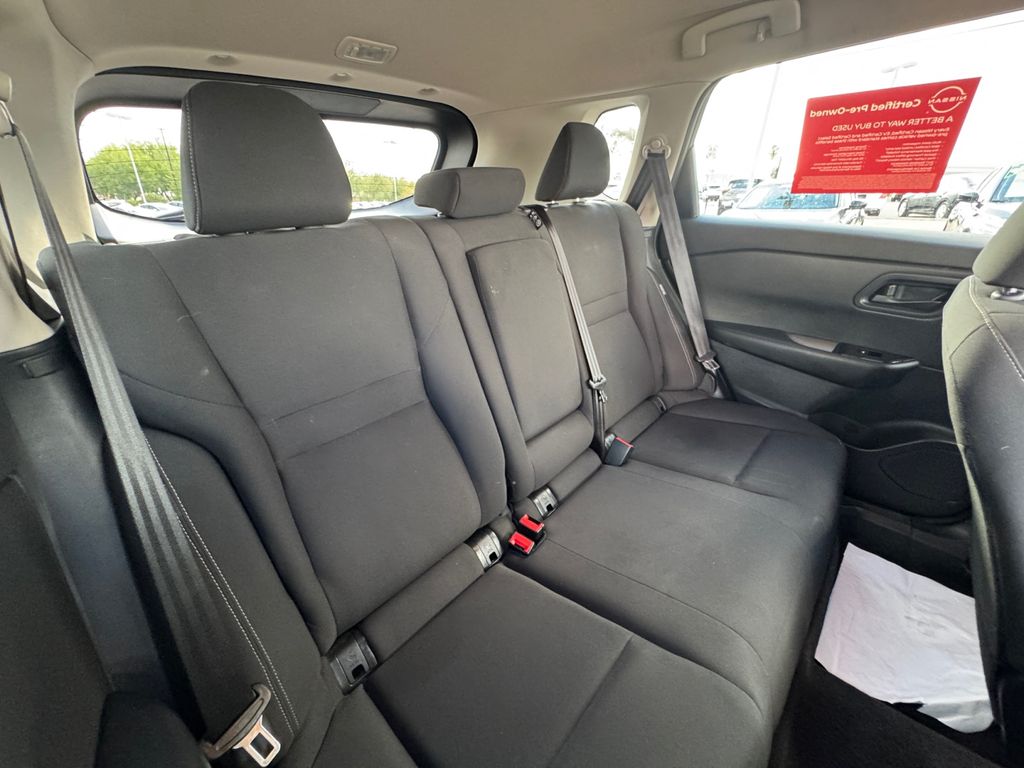 2025 Nissan Rogue S photo 14