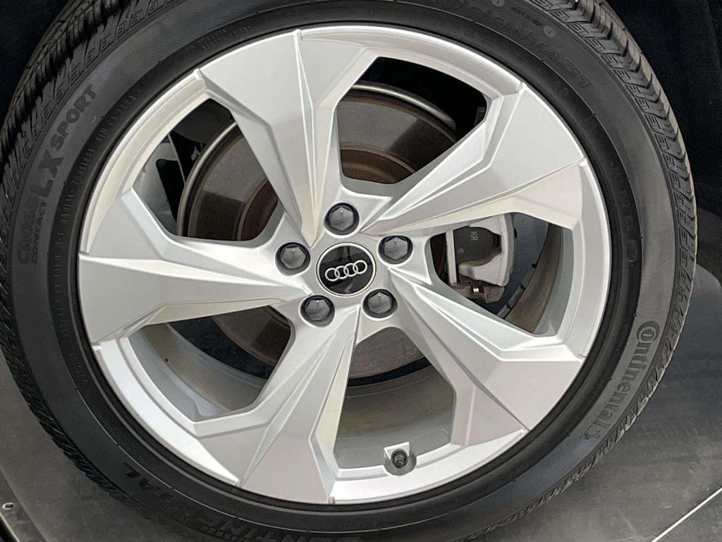 2025 Audi Q5 45 S line Premium Plus photo 12