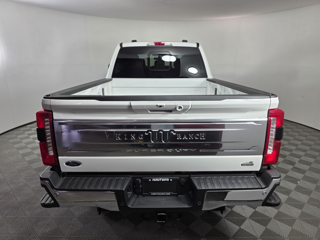 2025 Ford F-350 King Ranch photo 4