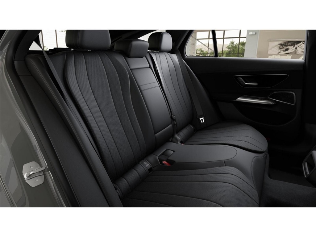 2025 Mercedes Benz E 450 4MATIC All-Terrain Wagon photo 5