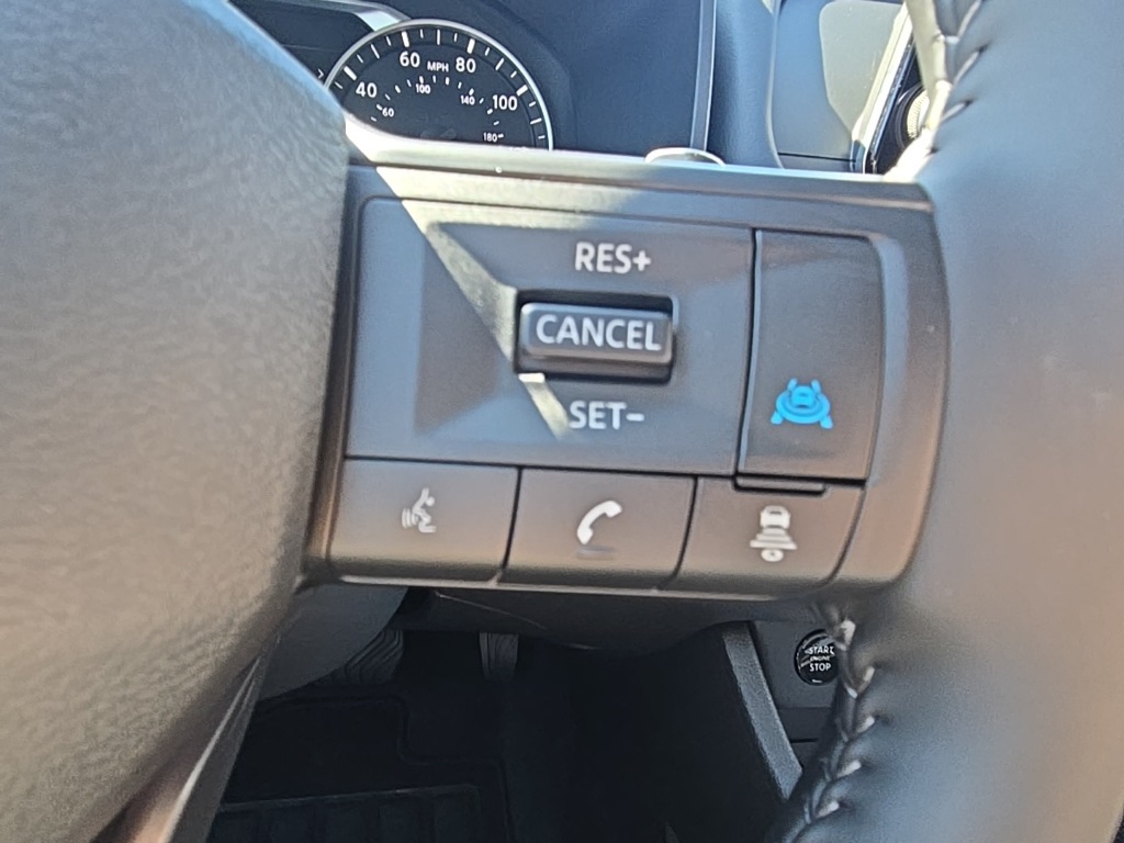 2026 Nissan Rogue SV photo 16