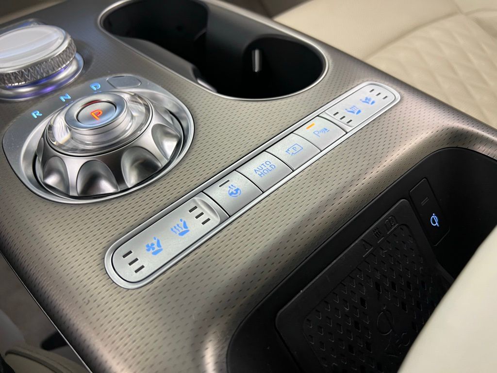 2023 Genesis GV60 Performance photo 18