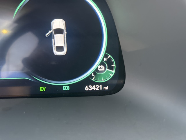 2022 Hyundai Sonata Hybrid Limited photo 2