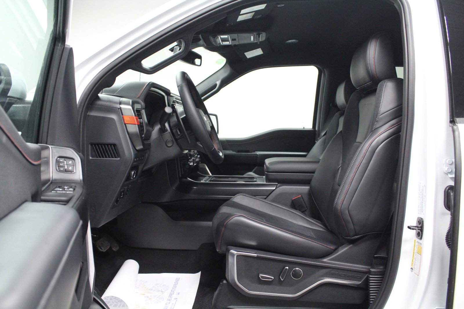 2024 Ford F-150 Raptor photo 11