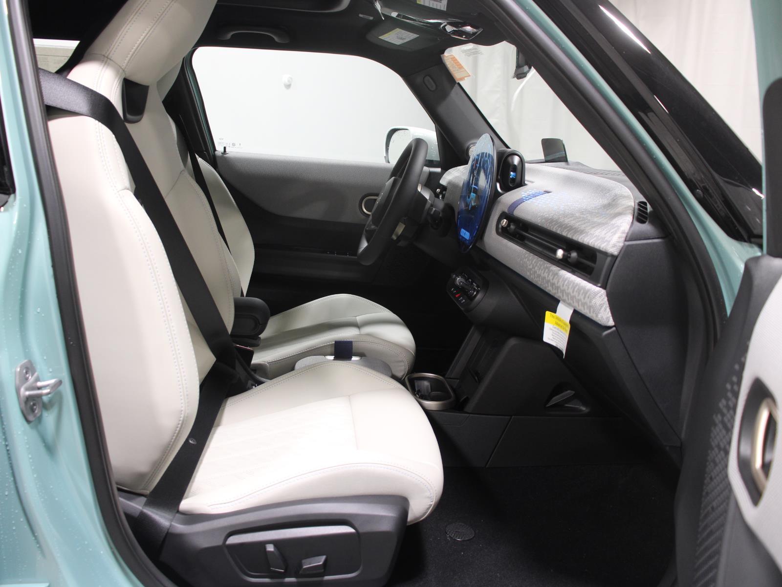 2026 Mini Cooper Hardtop S 4 Door Iconic photo 18